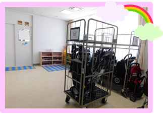 ベビーカー置場